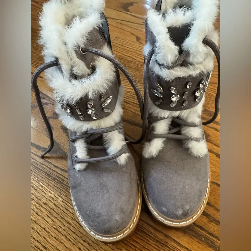 WONDER NATION Gray White Faux Fur Rhinestone Sparkle Gem Boots 1
